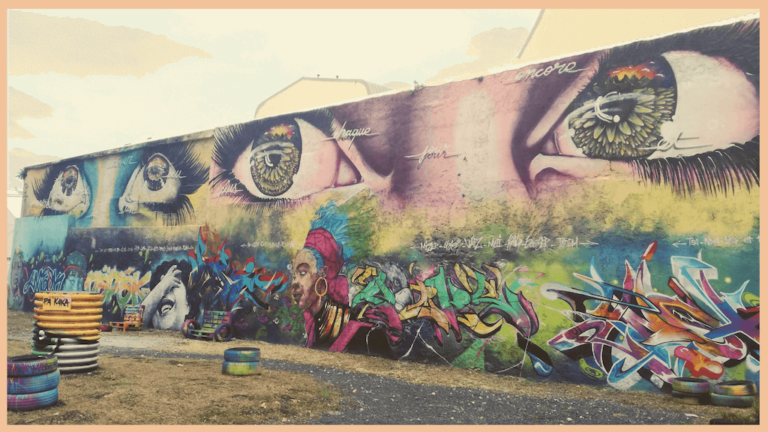En Guadeloupe, une fresque gigantesque et fascinante